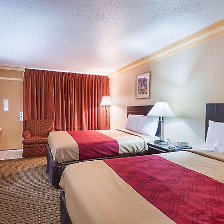 Parkway Inn Birmingham Exterior photo