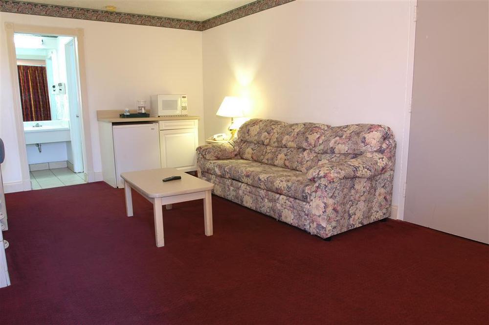 Parkway Inn Birmingham Room photo